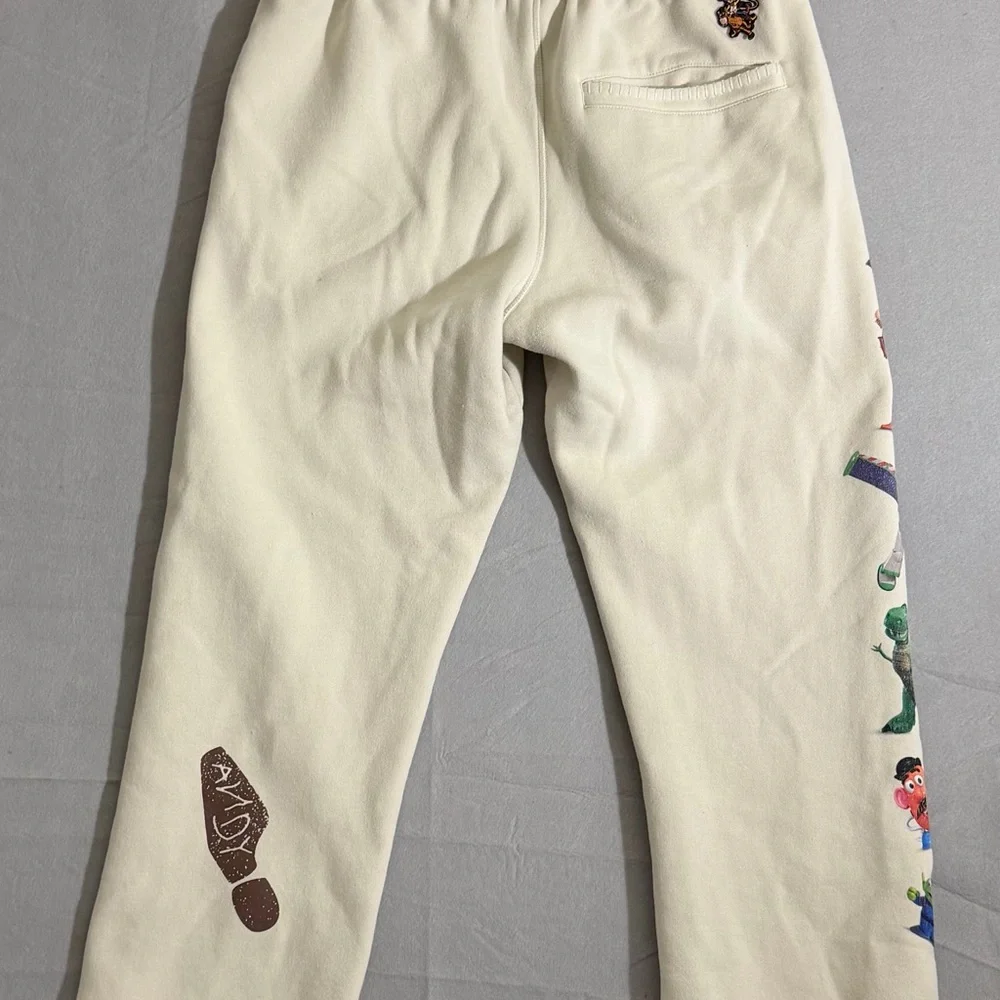 Disney Pixar Toy Story Sweatpants Mens Size M Joggers Woody‎ Buzz Rex Cream